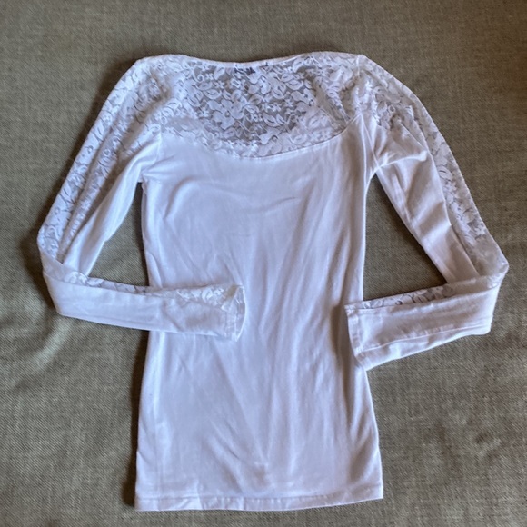 Lace Eyelet Bundle - Picture 7 of 7